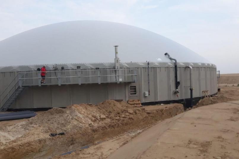 Wiefferink_AB_cover_biogas_membrane_storage_double_roof_diameter_innovation