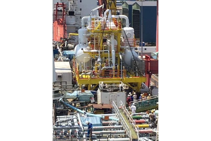 Integrated module of SepiSYS separator + crude stabilization unit + produced water treatment package - FPSO