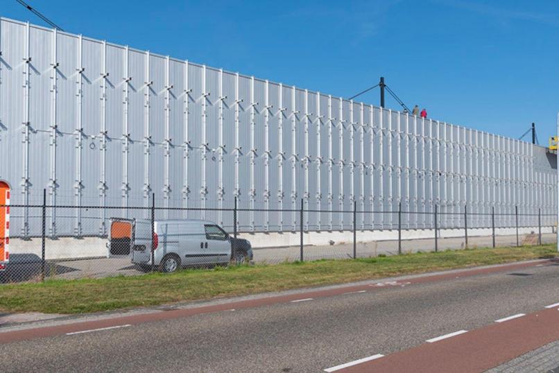 Building the largest BIPV facade on an industrail building in the Netherlands
