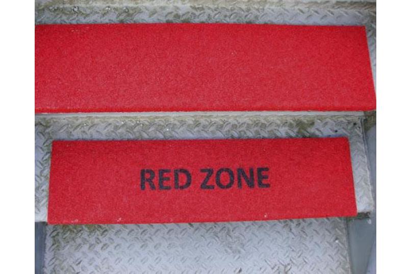 safetygrip_solutions_anti_slip_stair_tread_cover_1